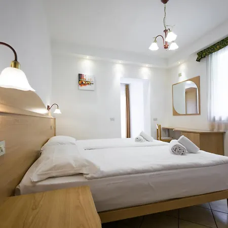 Hotel Garda Bellevue 4*