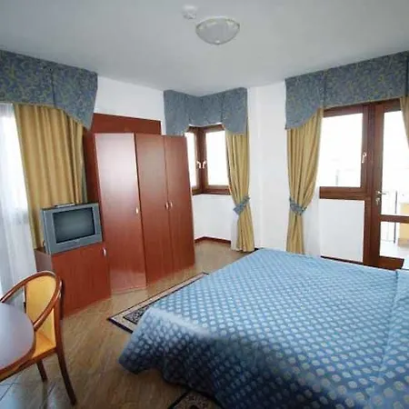 Hotel Garda Bellevue 4*