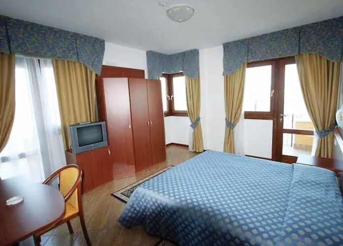 Hotel Garda Bellevue 4*